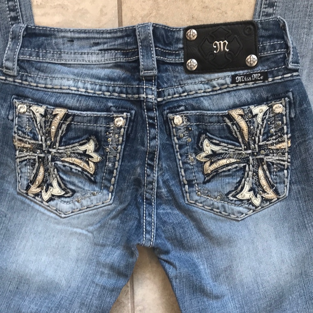 Miss Me Low Rise Skinny 25x31
